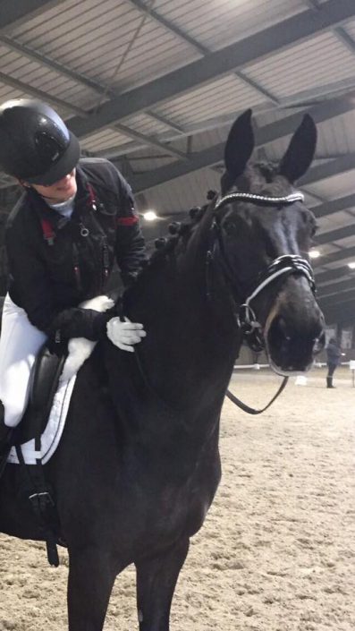Sanne Elgie in udenhout